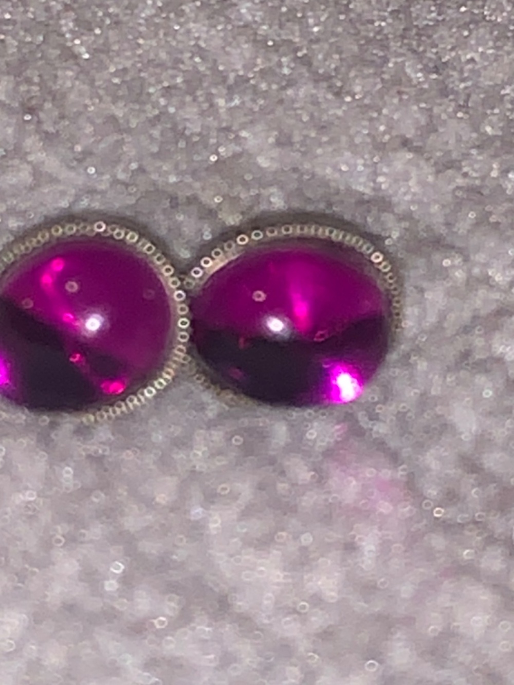 Vintage-Style Purple Cabochon Stud Earrings - Picture 2 of 3